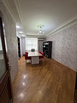 Kirayə verilir 5 otaqlı ofis 280 m²