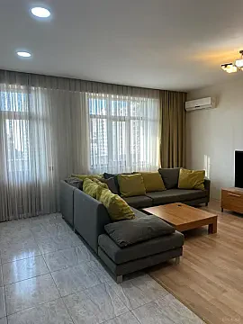 Kirayə verilir 3 otaqlı mənzil 110 m² — Bakı 3 otaq 110.00 m²