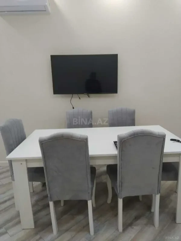 Kirayə verilir 2 otaqlı mənzil 70 m²