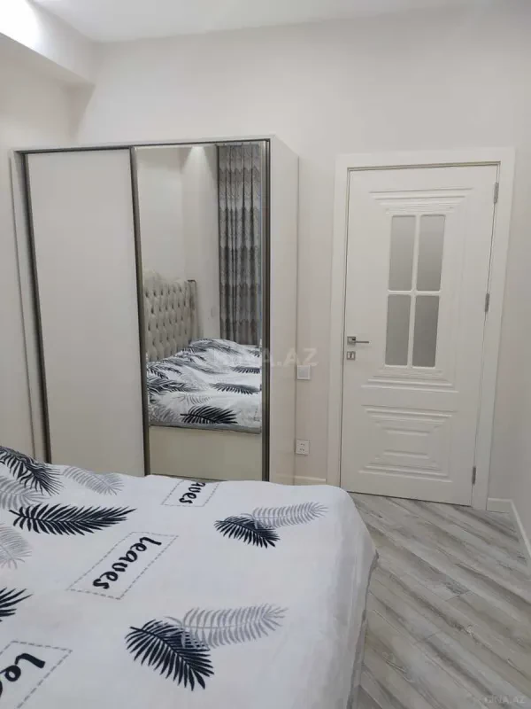 Kirayə verilir 2 otaqlı mənzil 70 m²