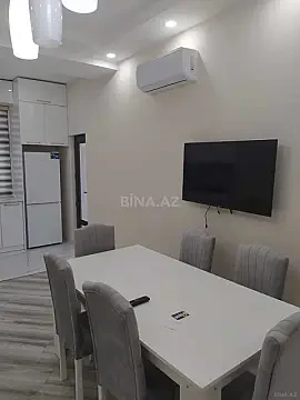 Kirayə verilir 2 otaqlı mənzil 70 m²