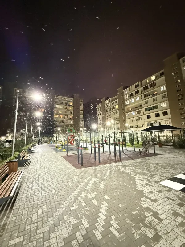 Satılır 5 otaqlı mənzil 120 m²