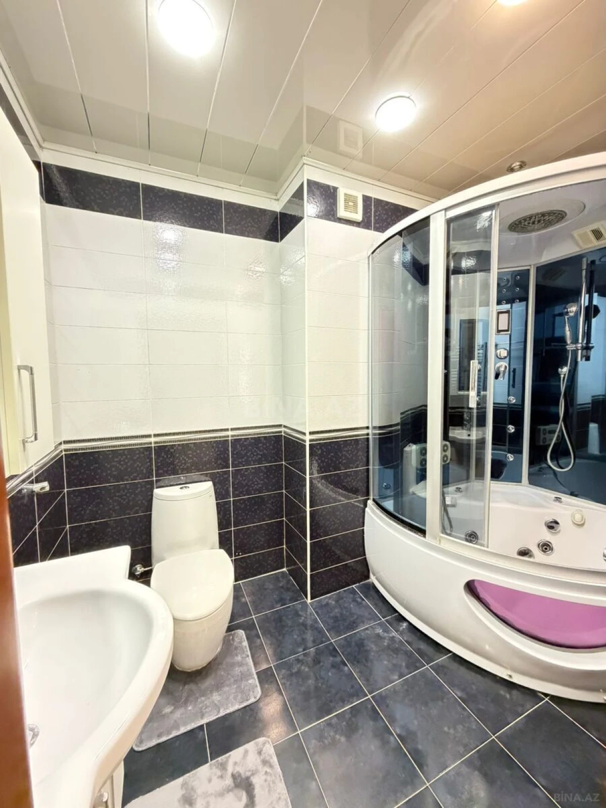 Kirayə verilir 3 otaqlı mənzil 145 m²
