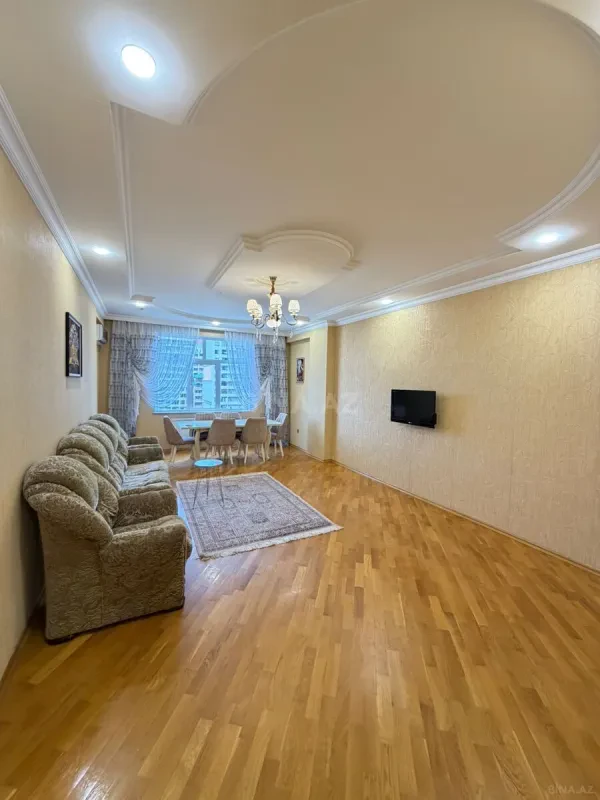 Kirayə verilir 3 otaqlı mənzil 145 m²