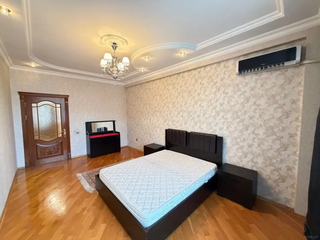 Kirayə verilir 3 otaqlı mənzil 145 m²