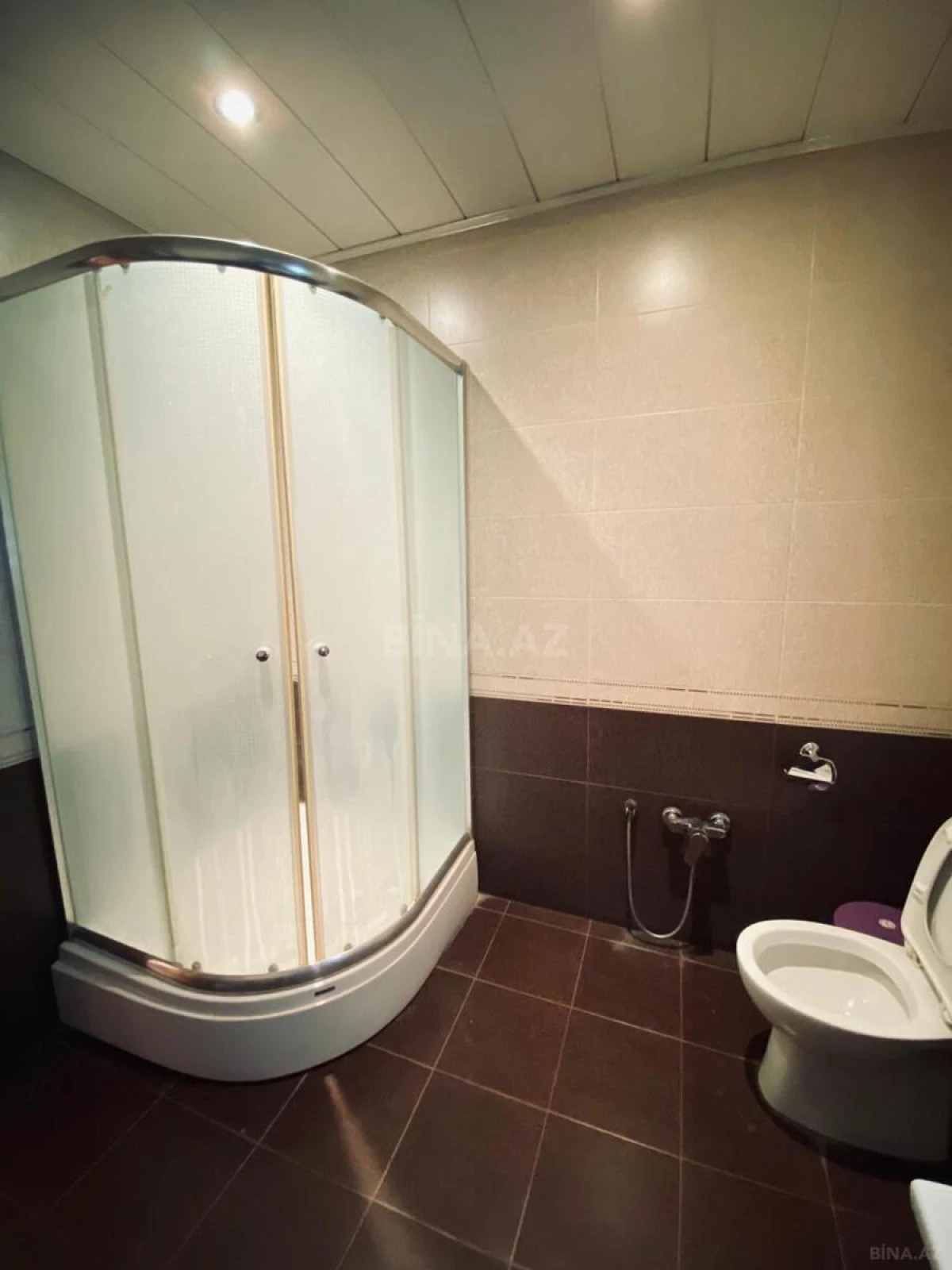 Kirayə verilir 2 otaqlı mənzil 90 m²