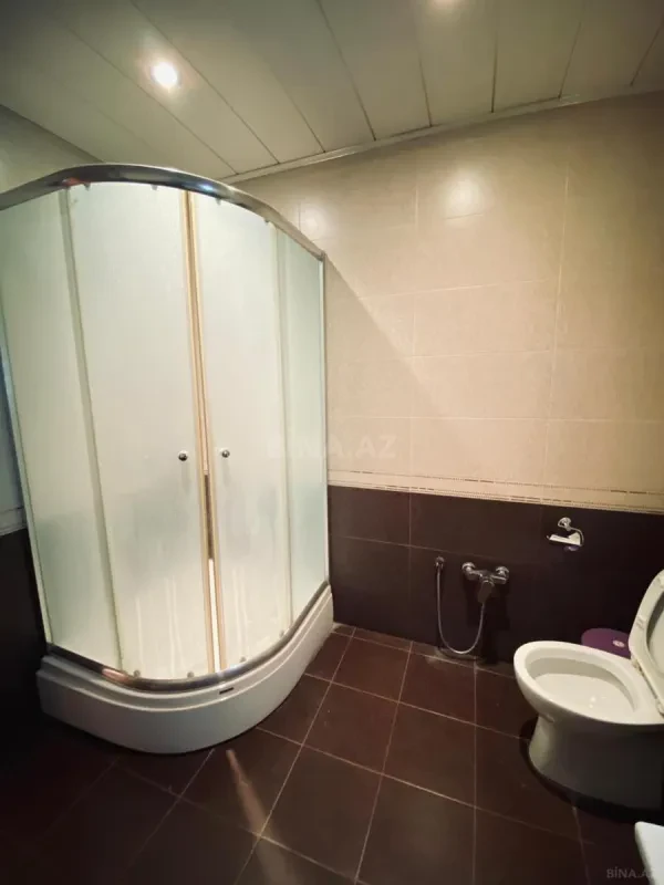 Kirayə verilir 2 otaqlı mənzil 90 m²