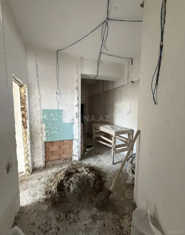 Satılır 3 otaqlı mənzil 125 m²