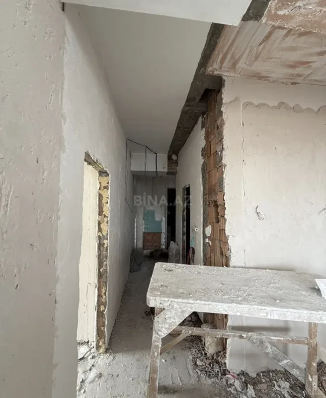 Satılır 3 otaqlı mənzil 125 m²