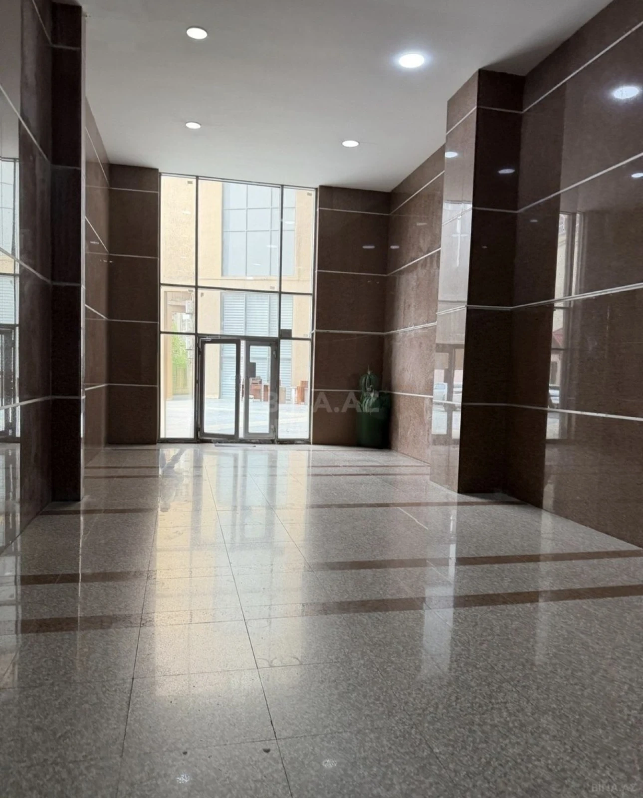Satılır 3 otaqlı mənzil 125 m²