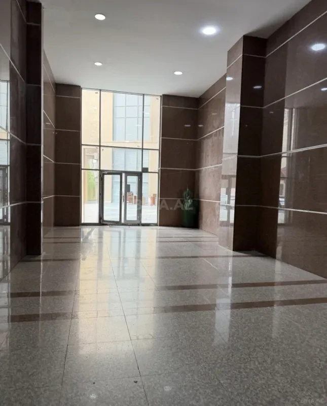 Satılır 3 otaqlı mənzil 125 m²