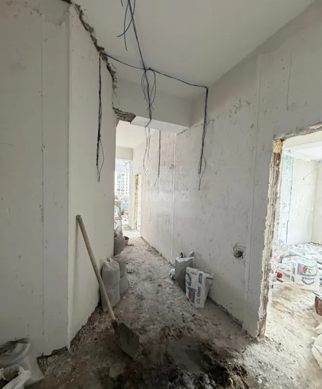 Satılır 3 otaqlı mənzil 125 m²