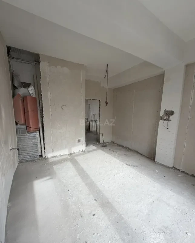 Satılır 3 otaqlı mənzil 125 m²