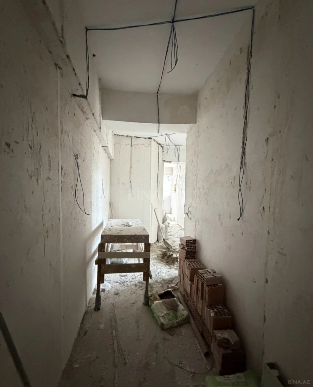 Satılır 3 otaqlı mənzil 125 m²