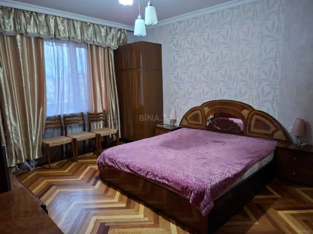 Kirayə verilir 2 otaqlı mənzil 70 m²
