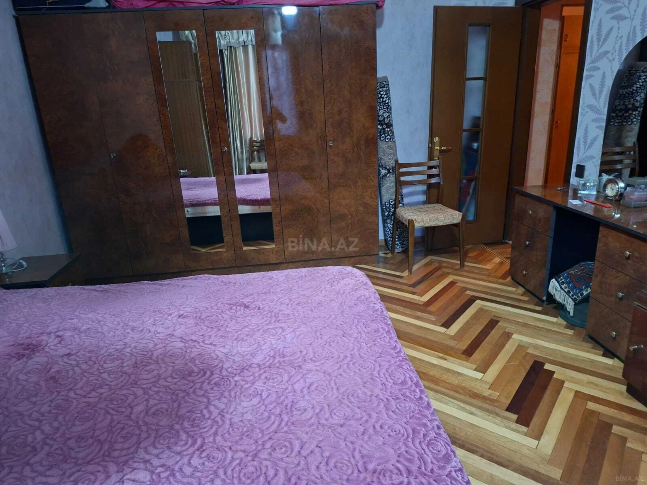 Kirayə verilir 2 otaqlı mənzil 70 m²