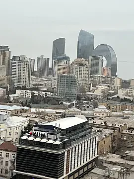 Kirayə verilir 3 otaqlı mənzil 100 m²