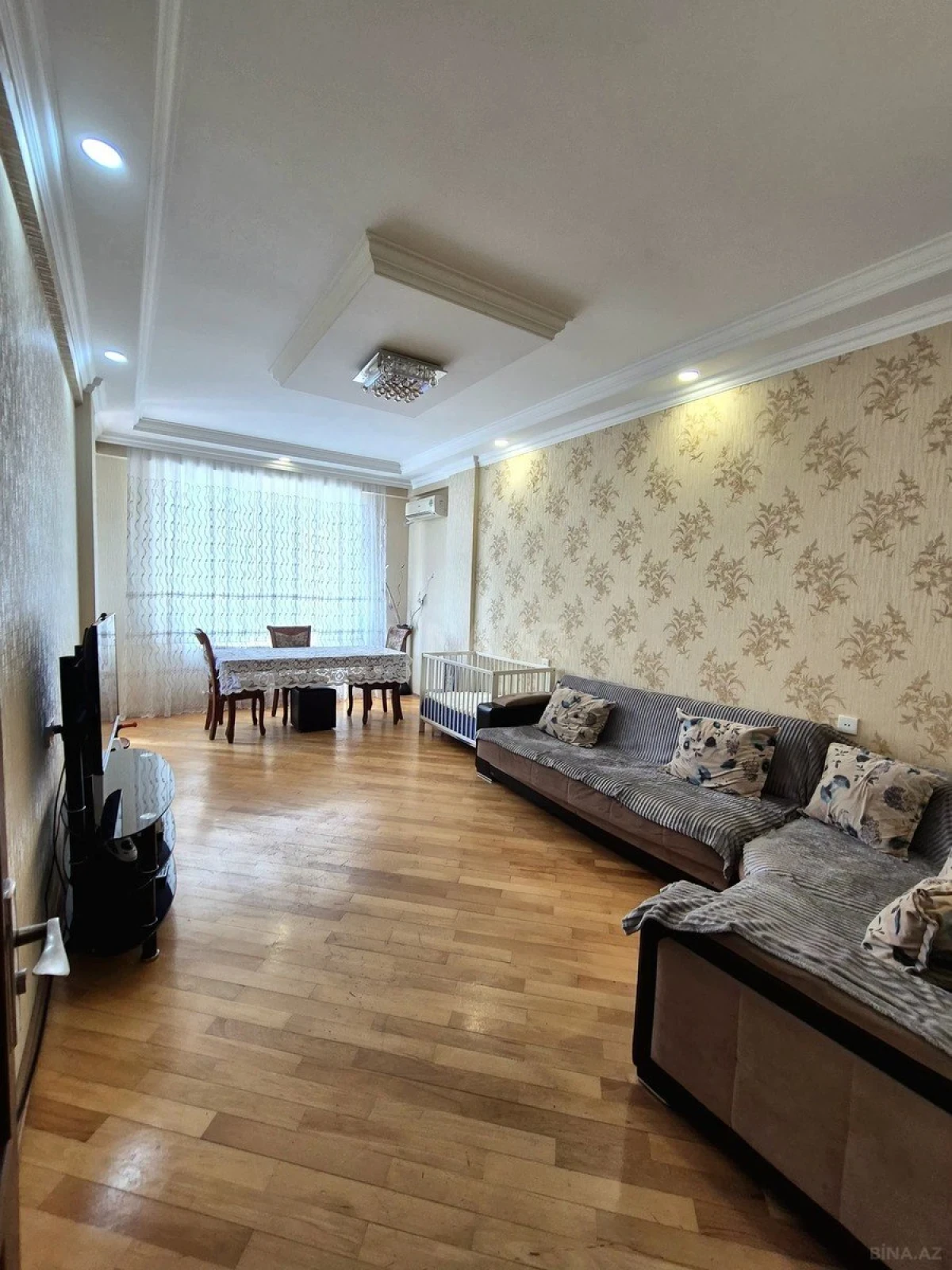 Satılır 2 otaqlı mənzil 80 m²