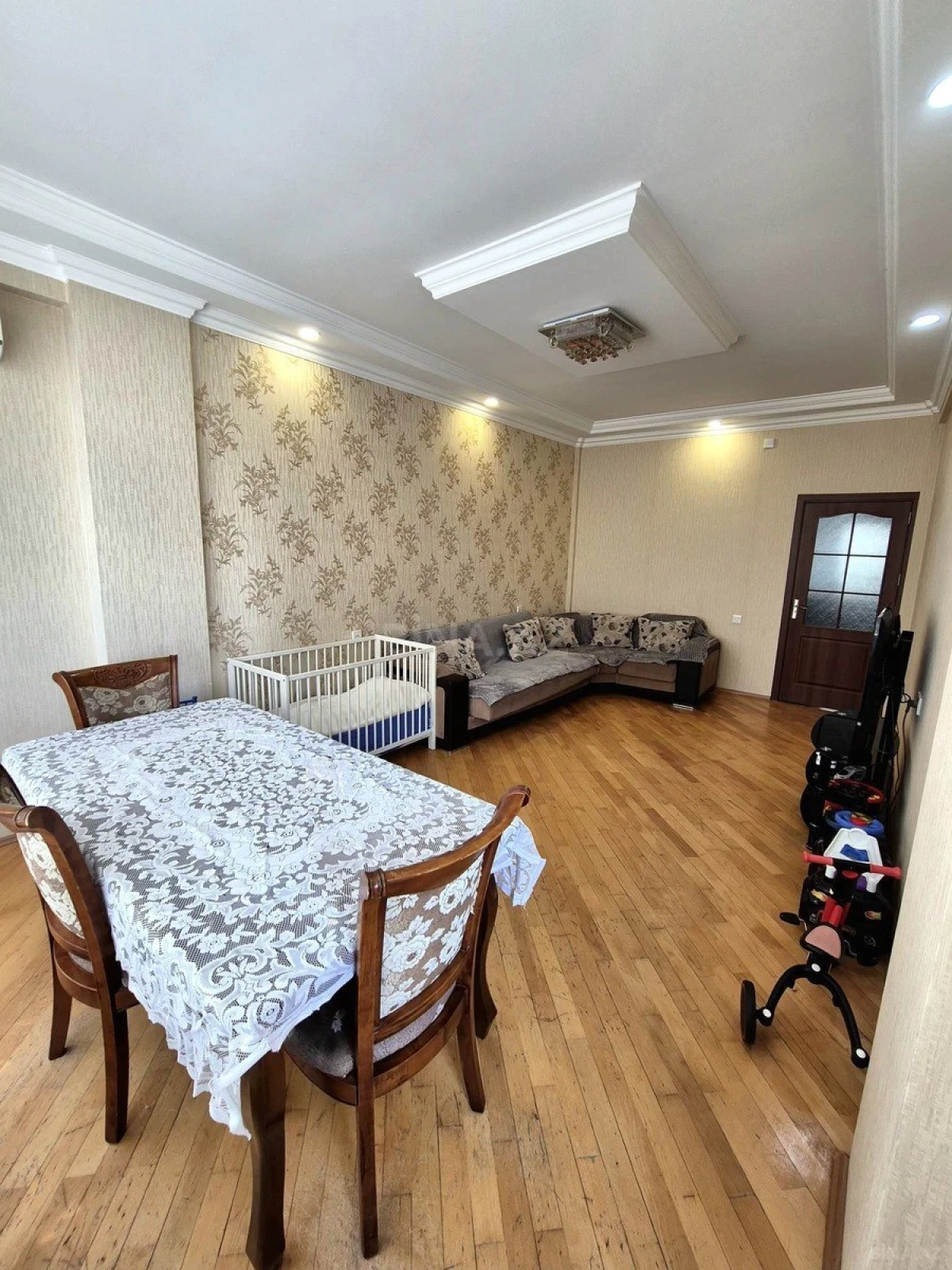 Satılır 2 otaqlı mənzil 80 m²