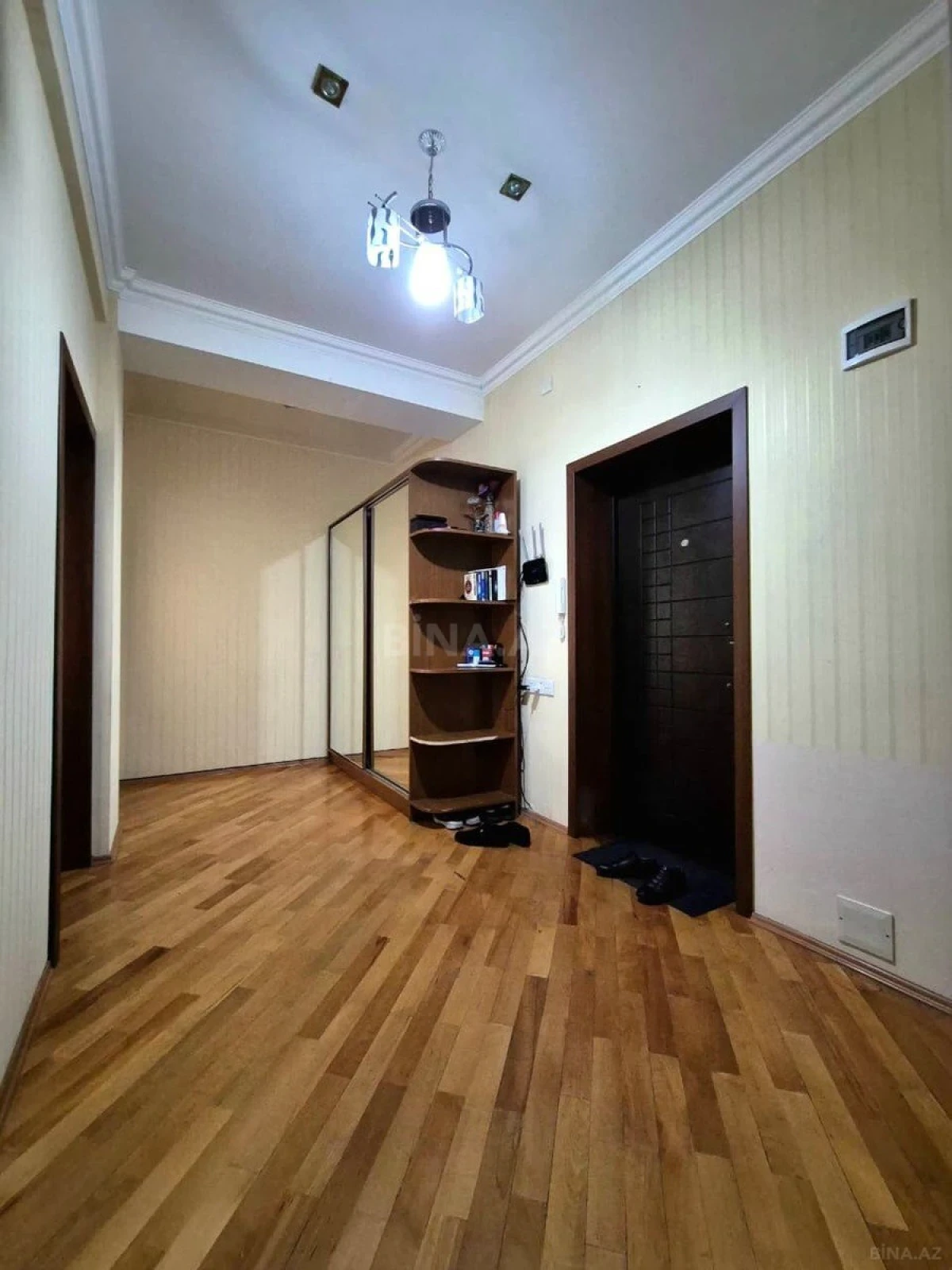 Satılır 2 otaqlı mənzil 80 m²