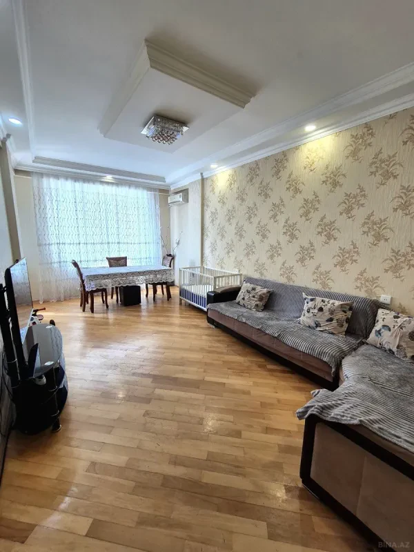 Satılır 2 otaqlı mənzil 80 m²