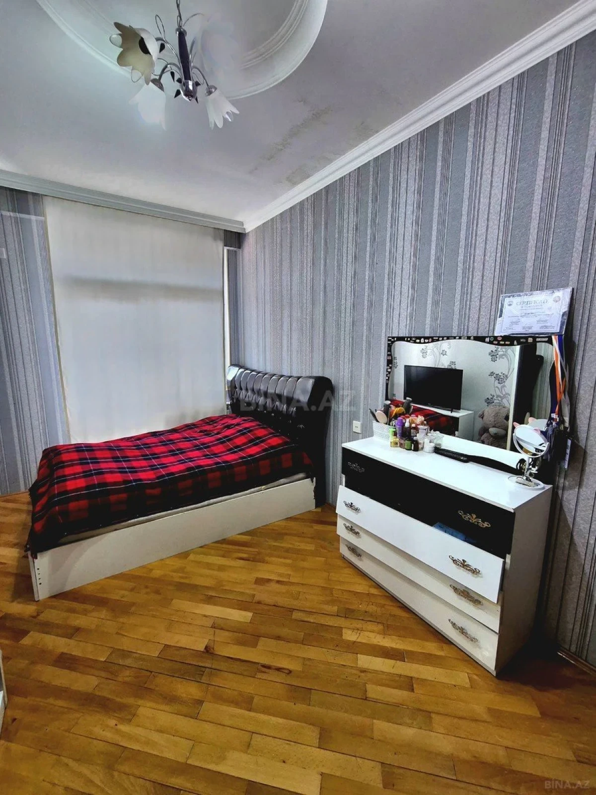 Satılır 2 otaqlı mənzil 80 m²