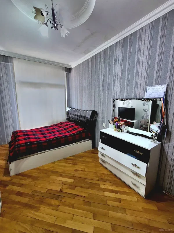 Satılır 2 otaqlı mənzil 80 m²