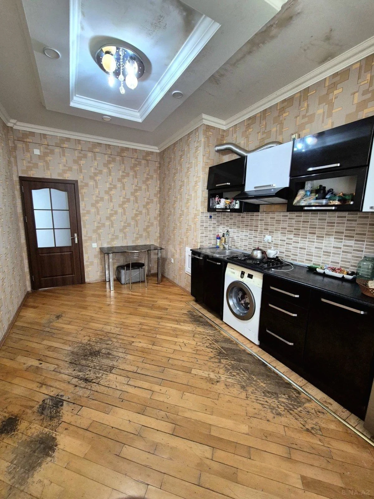 Satılır 2 otaqlı mənzil 80 m²