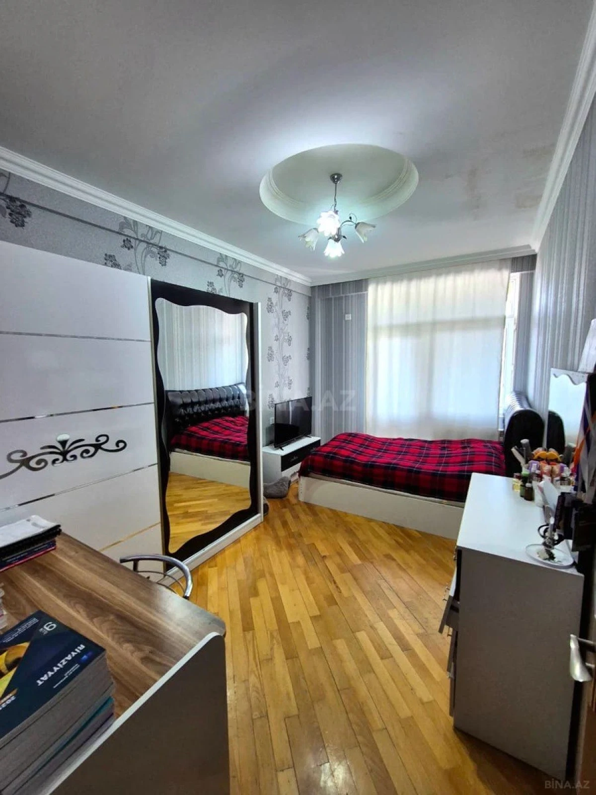 Satılır 2 otaqlı mənzil 80 m²