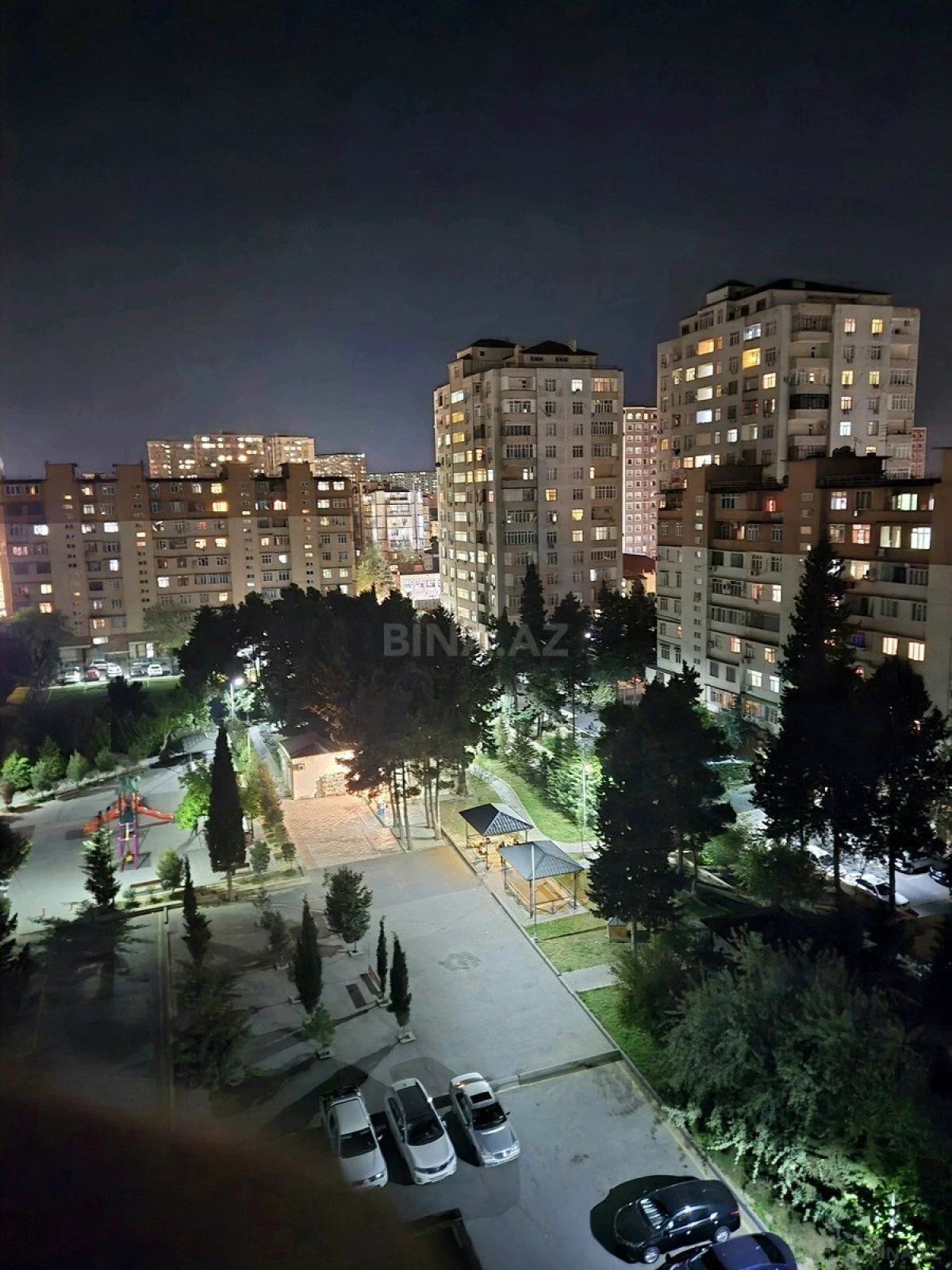 Satılır 2 otaqlı mənzil 80 m²