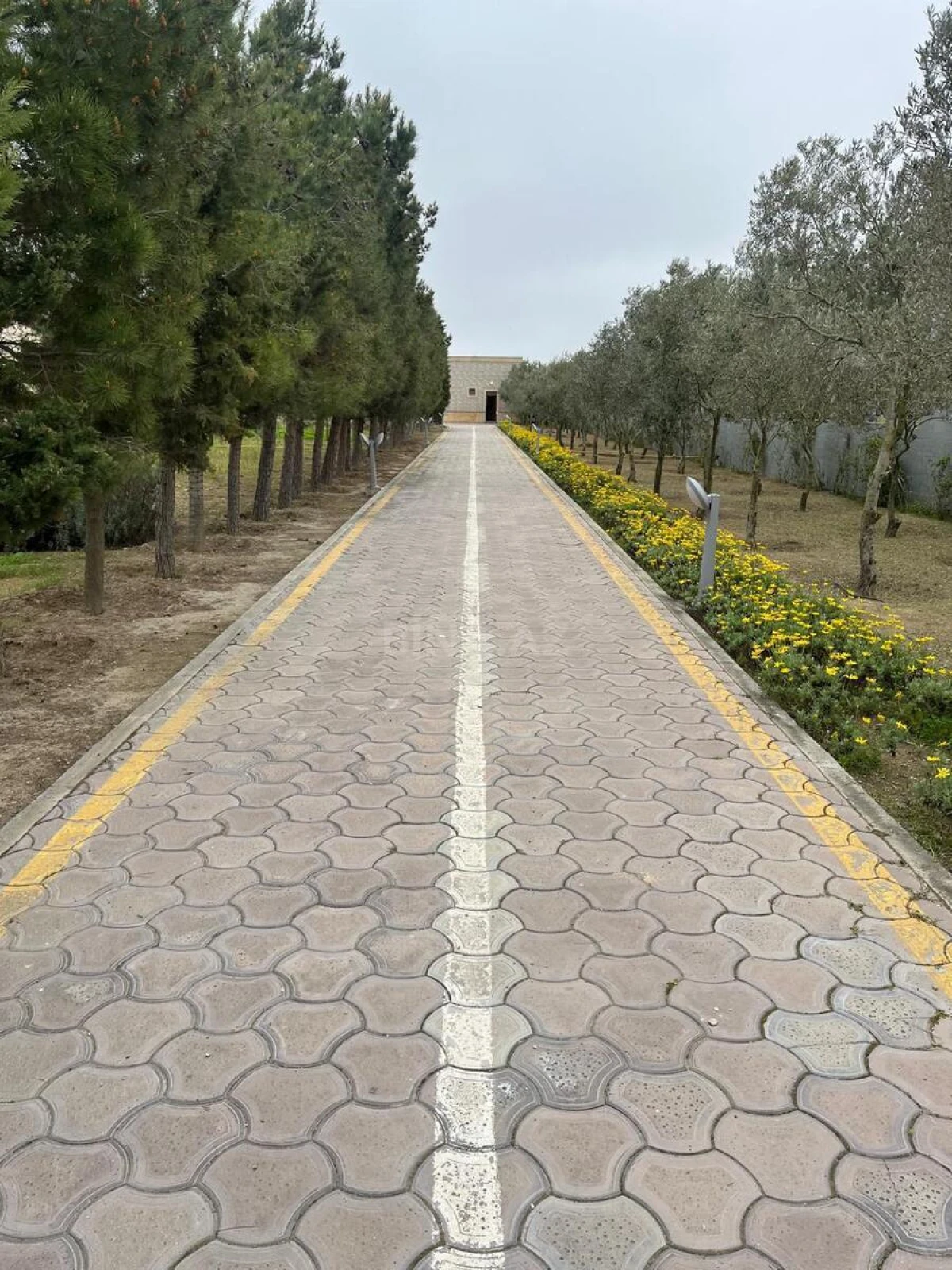 Satılır torpaq sahəsi 15 m²