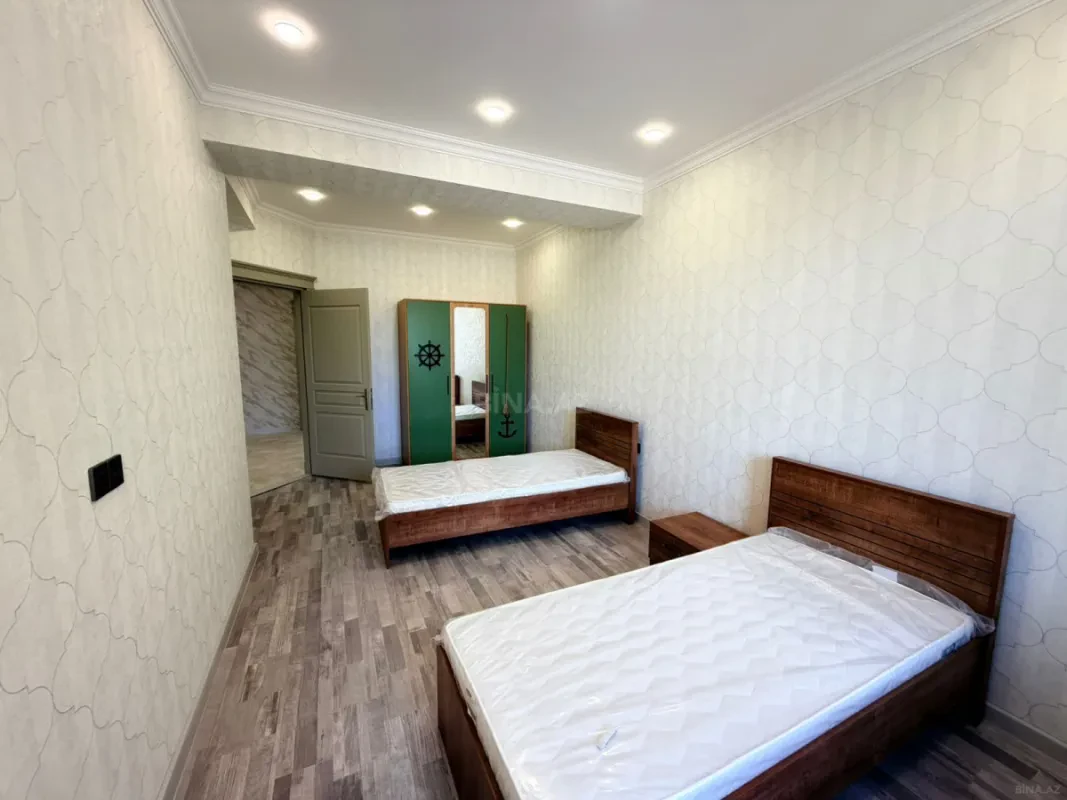 Kirayə verilir 4 otaqlı mənzil 165 m²