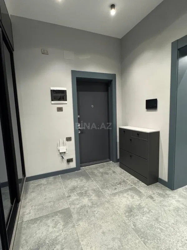 Kirayə verilir 2 otaqlı mənzil 106 m²