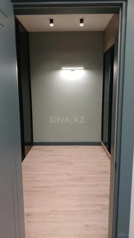 Kirayə verilir 2 otaqlı mənzil 106 m²