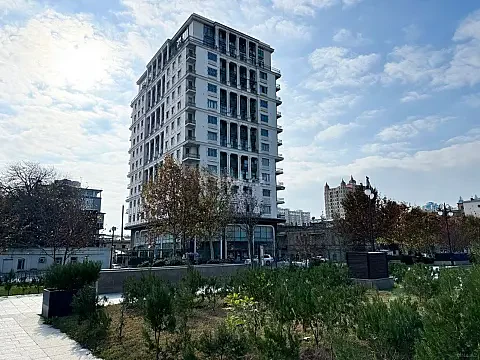 Satılır 4 otaqlı mənzil 249 m² — Bakı, Nizami 4 otaq 249.00 m²