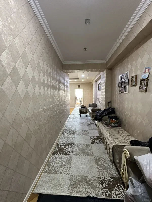 Satılır 4 otaqlı mənzil 145 m²