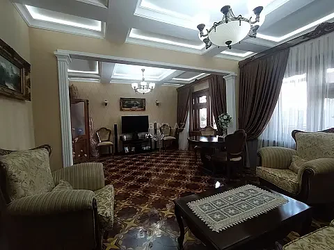 Satılır 4 otaqlı mənzil 110 m²