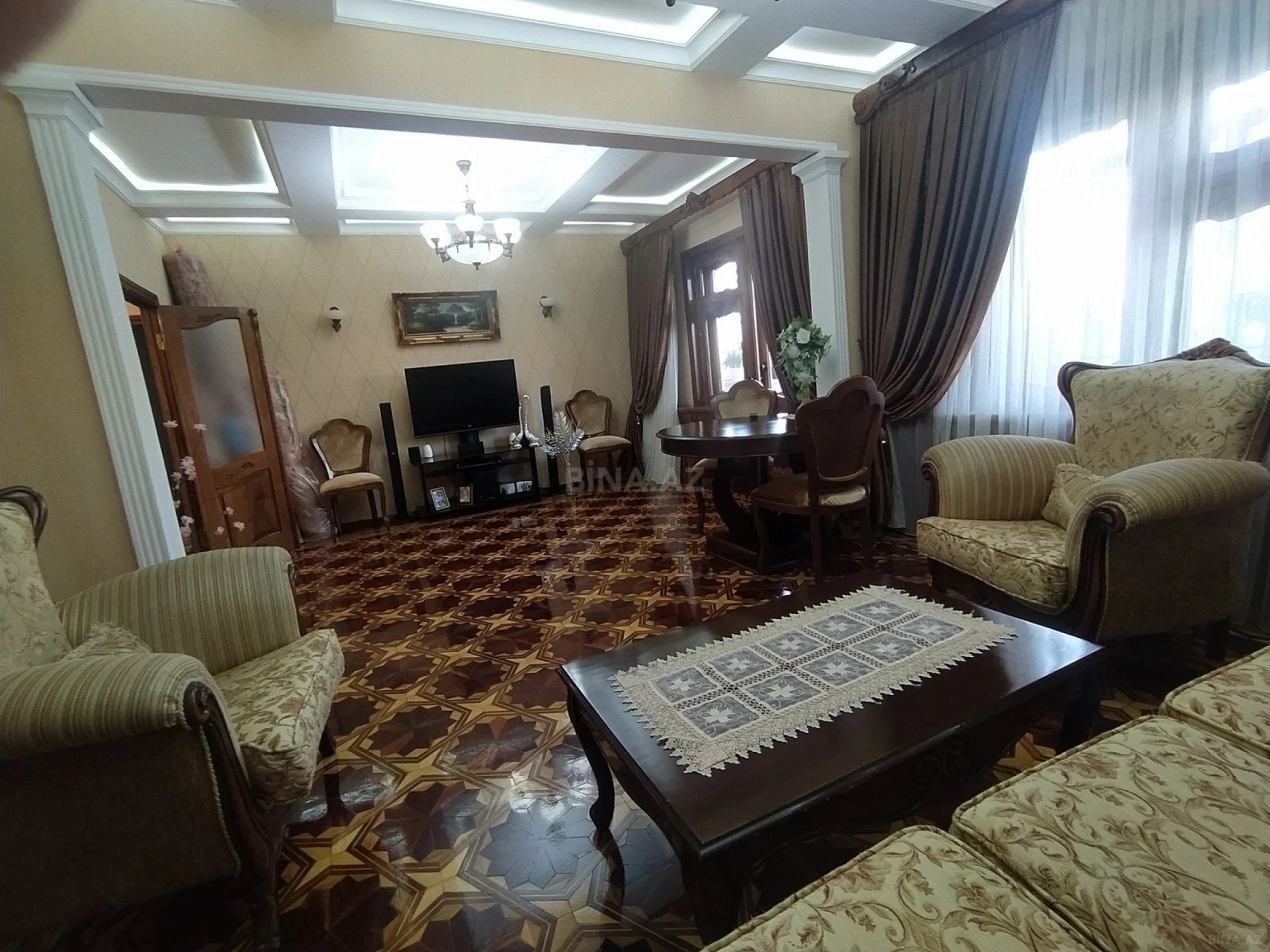 Satılır 4 otaqlı mənzil 110 m²