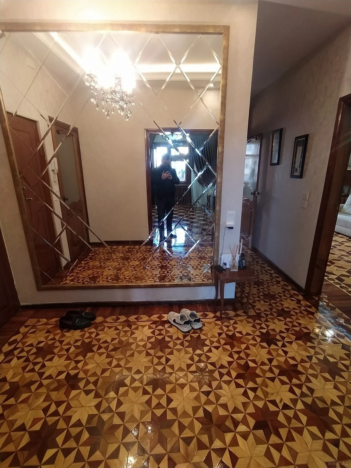 Satılır 4 otaqlı mənzil 110 m²