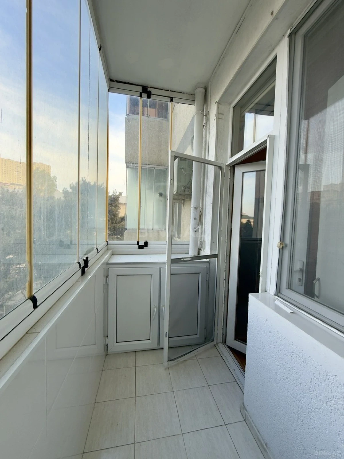 Satılır 3 otaqlı mənzil 90 m²