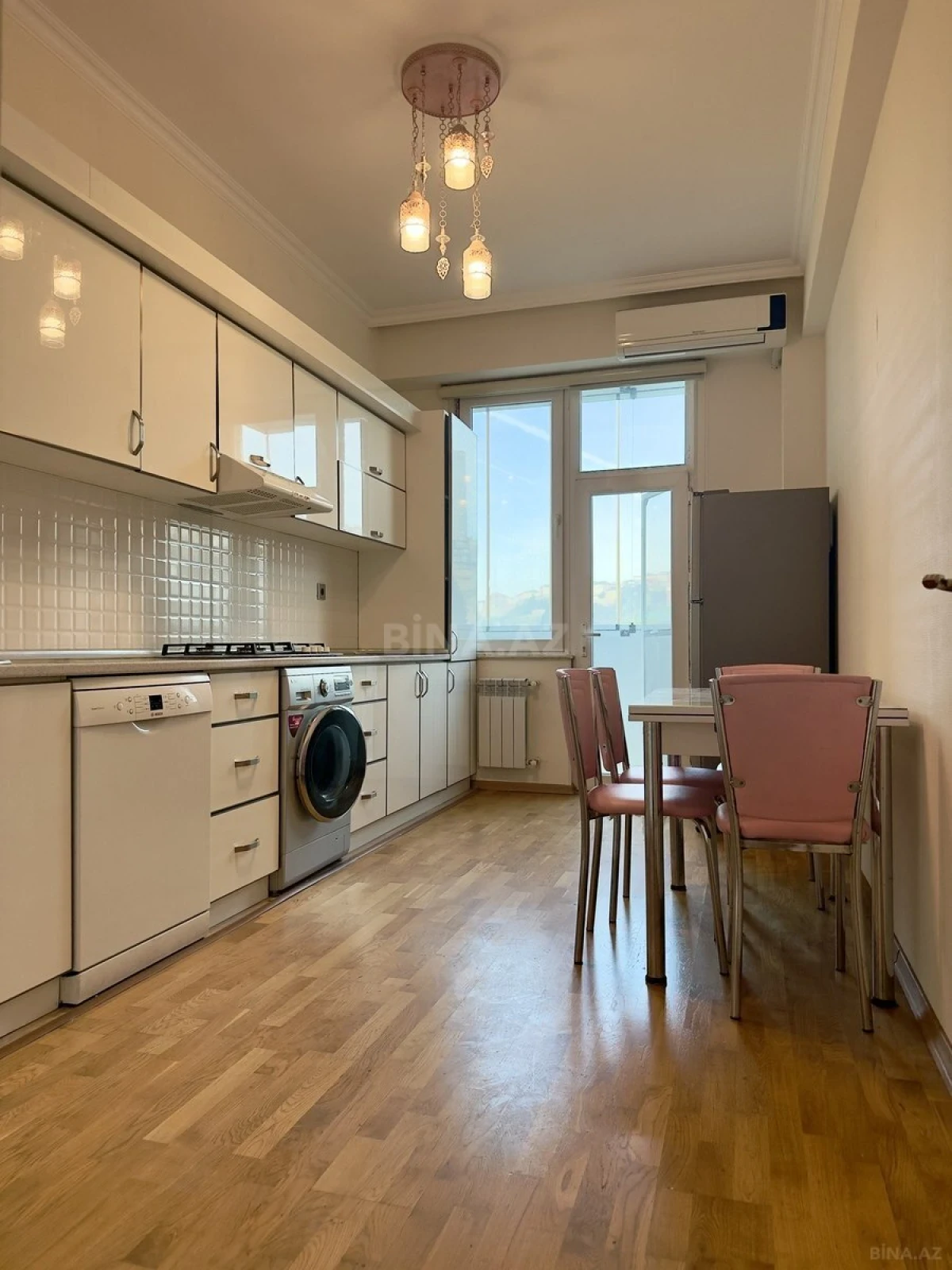 Satılır 3 otaqlı mənzil 90 m²