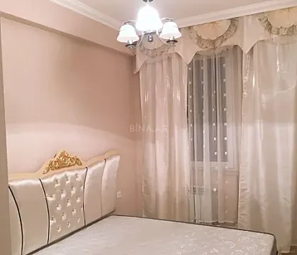 Kirayə verilir 2 otaqlı mənzil 50 m²