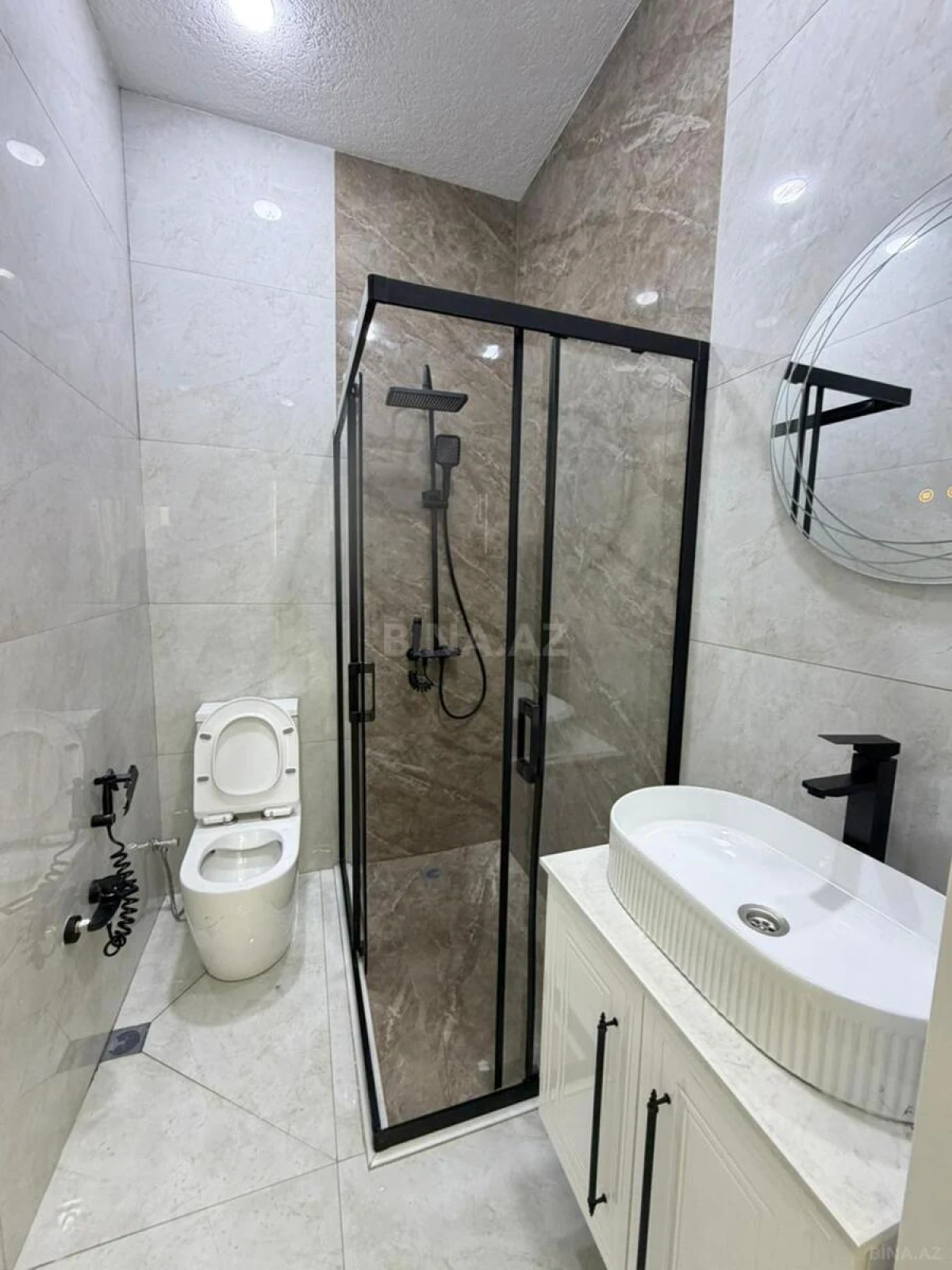 Satılır 4 otaqlı həyət evi 140 m²