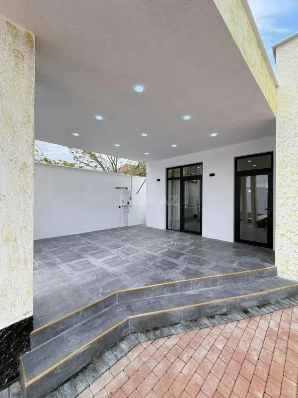 Satılır 4 otaqlı həyət evi 140 m²