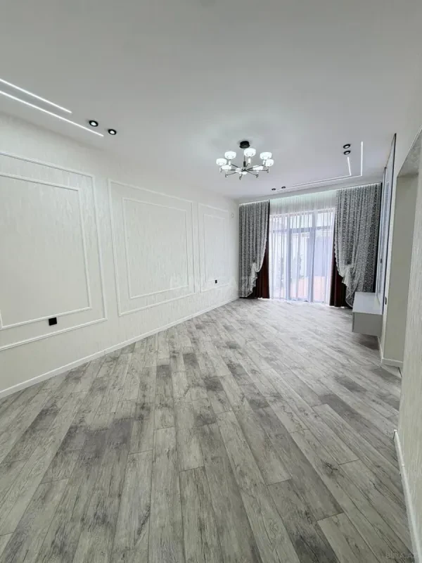 Satılır 4 otaqlı həyət evi 140 m²