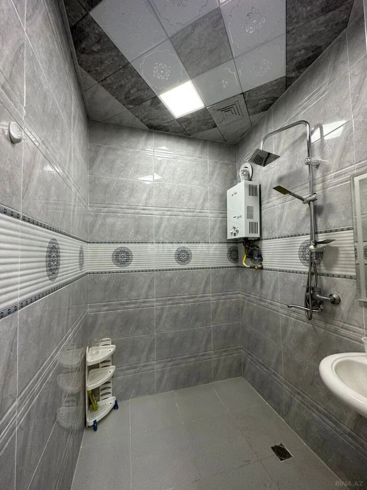 Satılır 2 otaqlı mənzil 58 m²