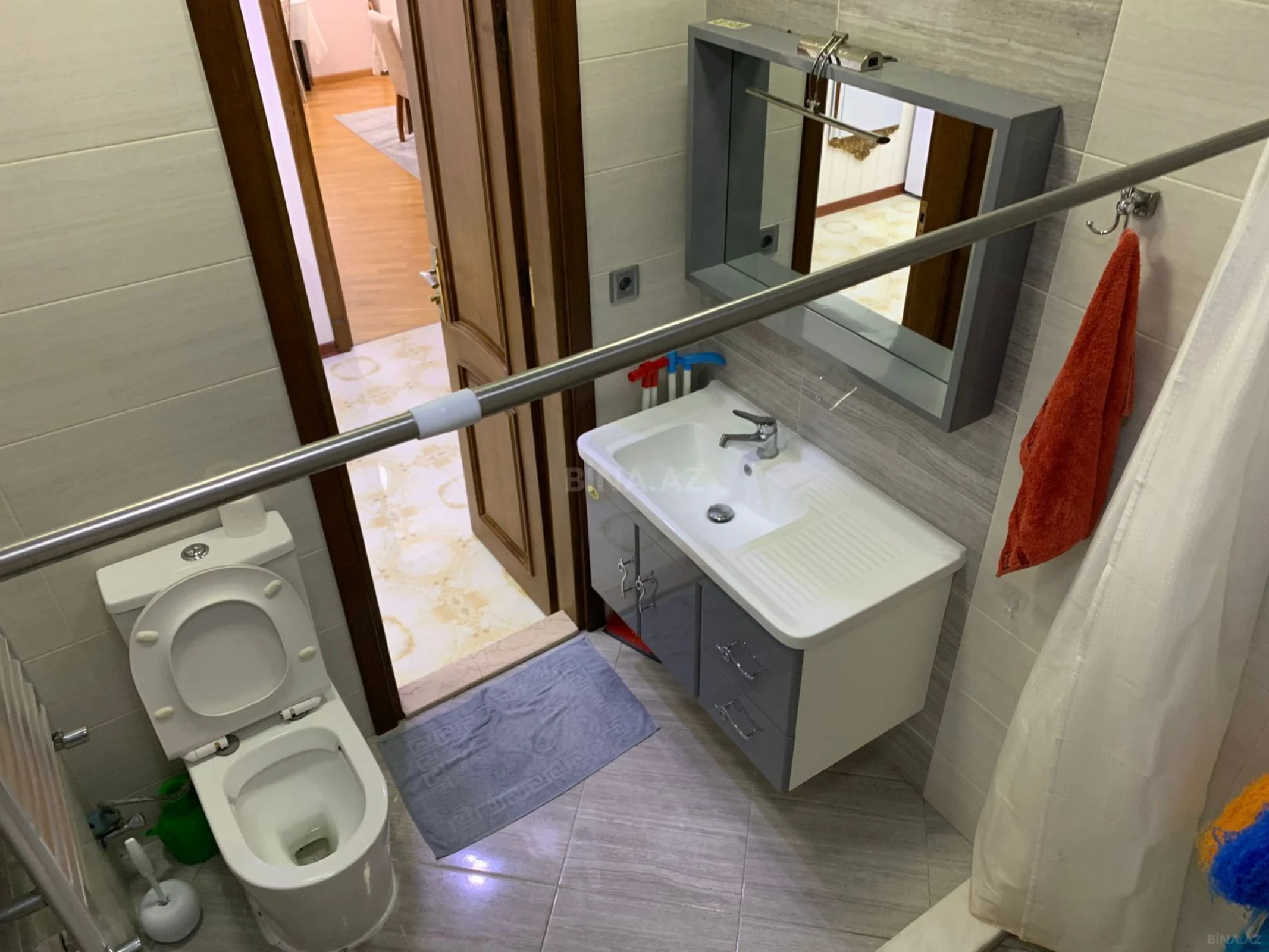 Satılır 3 otaqlı mənzil 104 m²