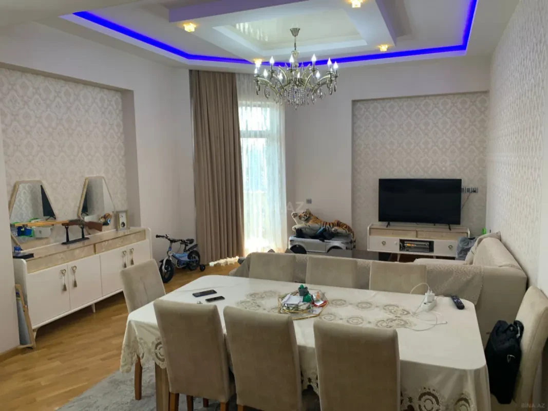 Satılır 3 otaqlı mənzil 104 m²