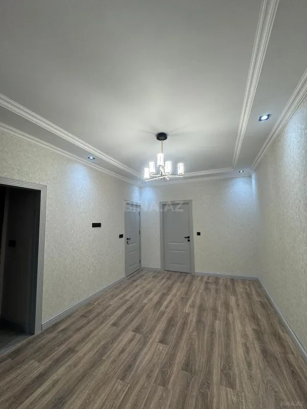 Satılır 2 otaqlı mənzil 43 m²