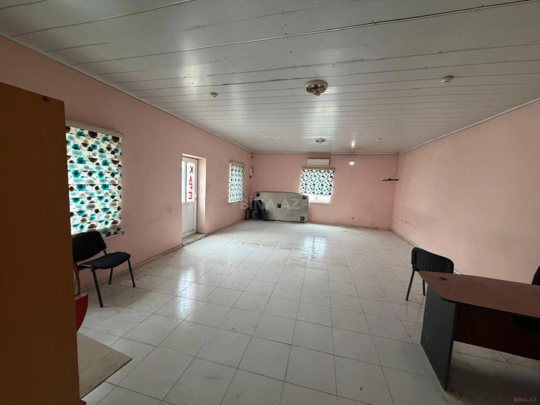 Satılır obyekt 700 m²